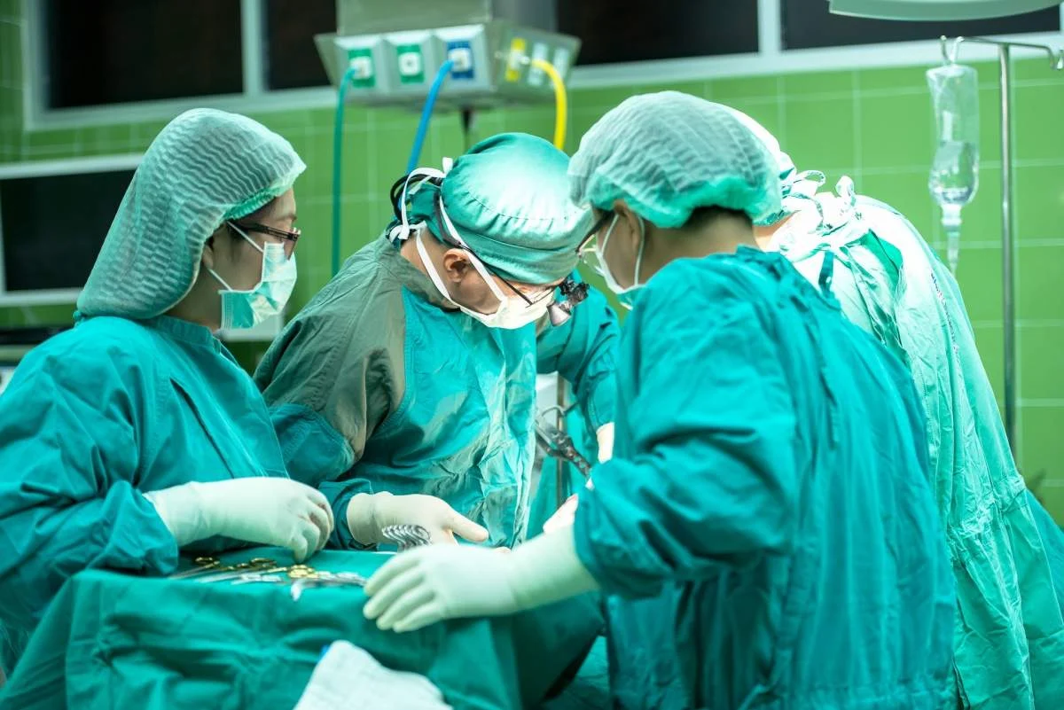 Médicos Cirurgias Sistema