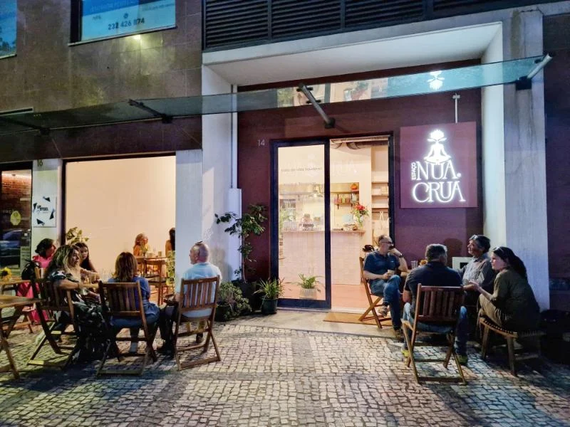 Nua E Crua