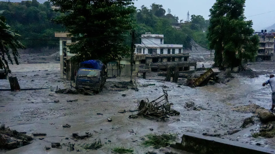 Tragedia No Nepal