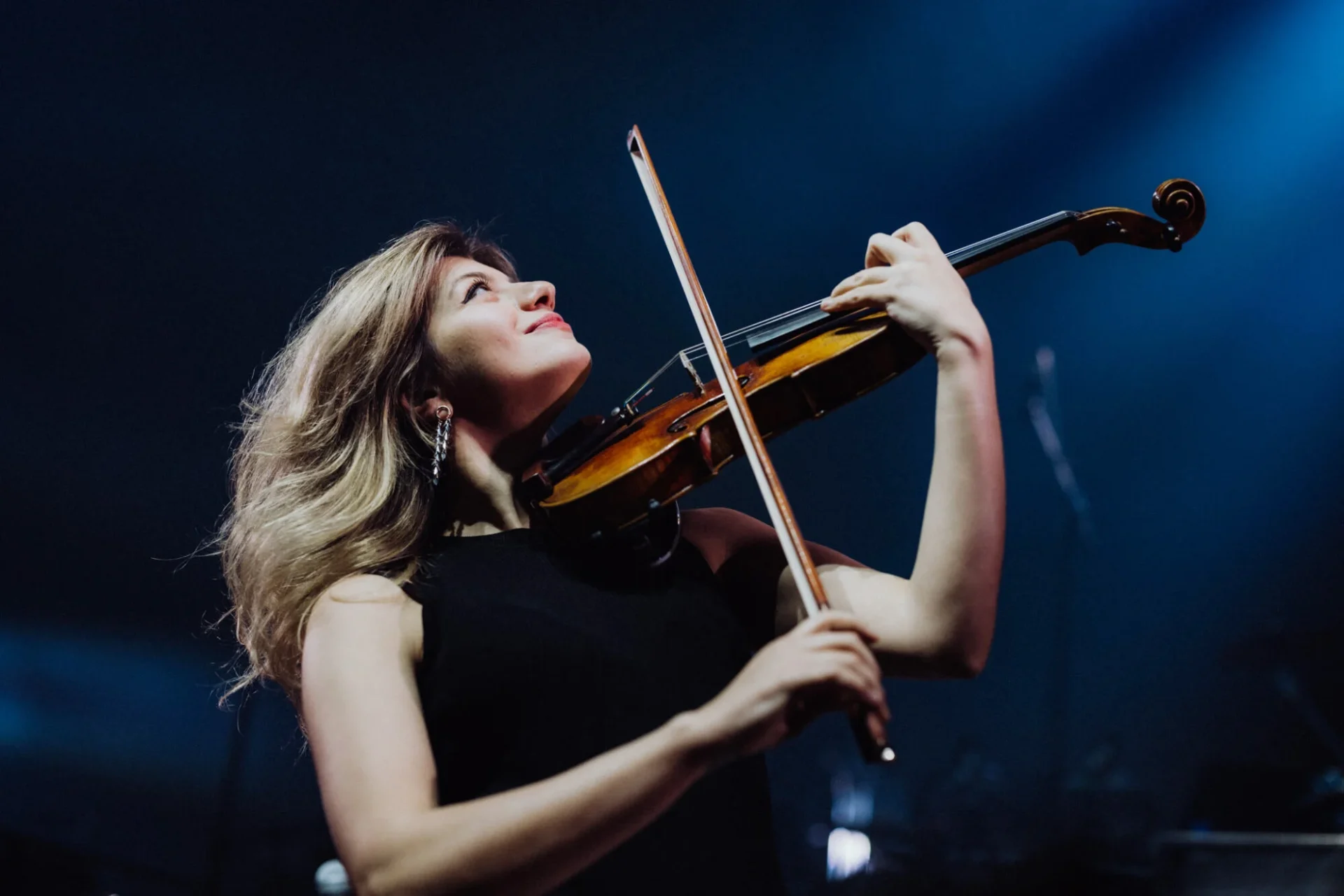 Violinista Alexandra Tirsu