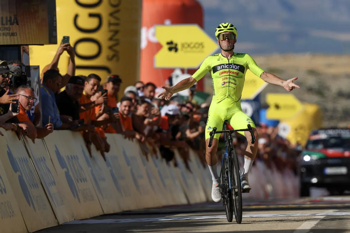 Volta Guerin Lider Amarela