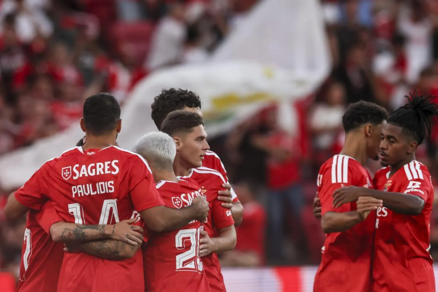 Benfica Persegue Fcp