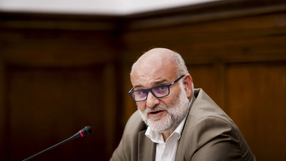 Estrutura De Missão Para A Reconstrução Da Região Paulo Fernandes