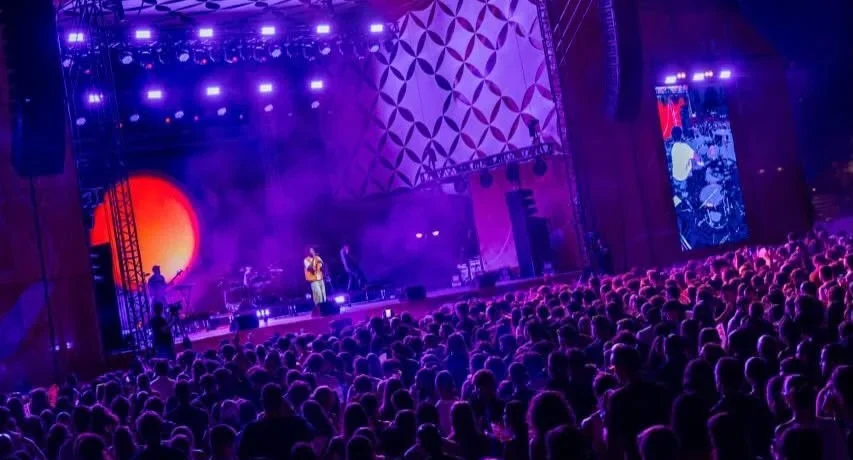 Festival F