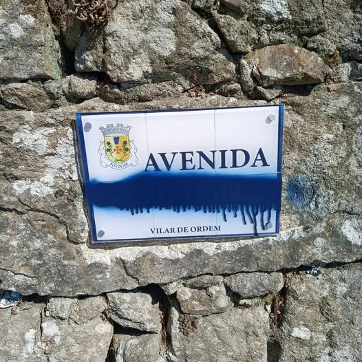 Freguesia Povolide Vandalismo