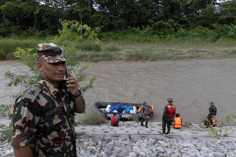 Mortos Inundacoes No Nepal
