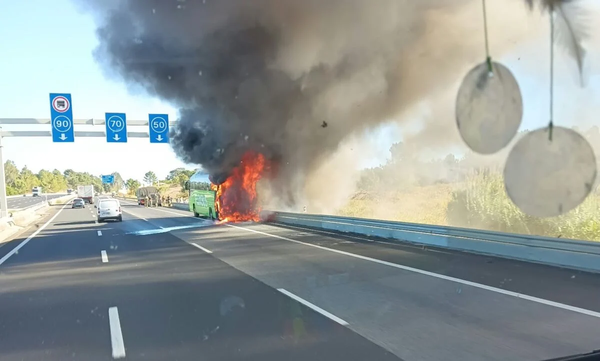 Autocarro A Arder A1