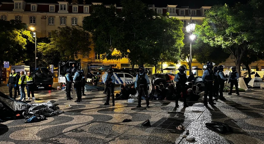 Detidos E Feridos Rossio