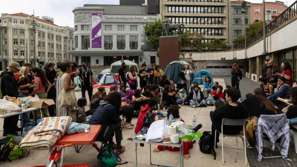Manif Porto Habitação